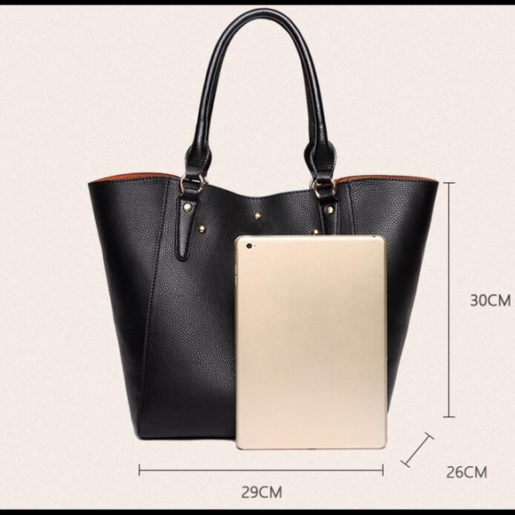 Black east leather spacious bag - Picture 6 of 8